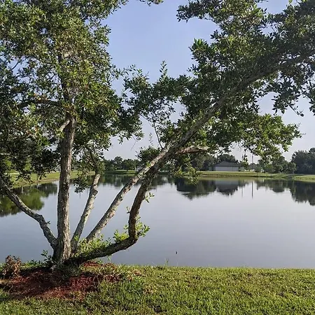 Port Saint Lucie A Little Piece Of Heaven- Peaceful Lake View Apartment- 1 Min From I95 And Turnpike Port St. Lucie Exterior photo
