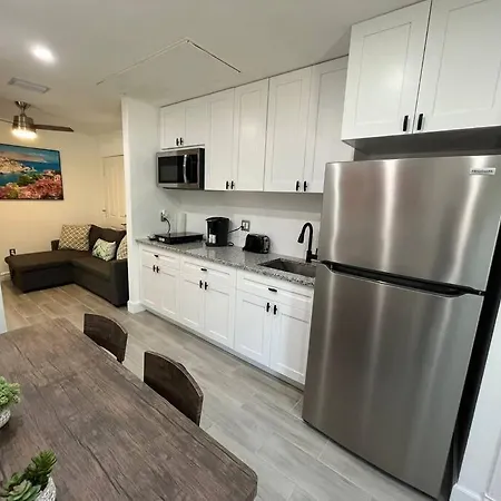 Port Saint Lucie A Little Piece Of Heaven- Peaceful Lake View Apartment- 1 Min From I95 And Turnpike Port St. Lucie Exterior photo