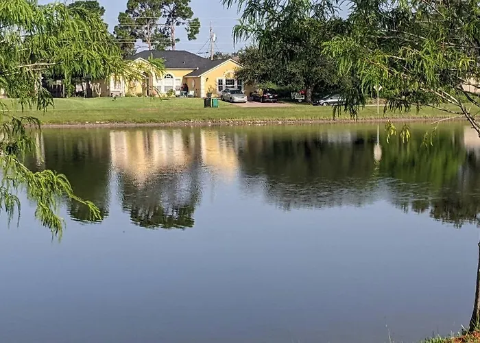 Port Saint Lucie A Little Piece Of Heaven- Peaceful Lake View Apartment- 1 Min From I95 And Turnpike